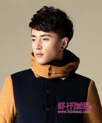 男士瘦脸型发型